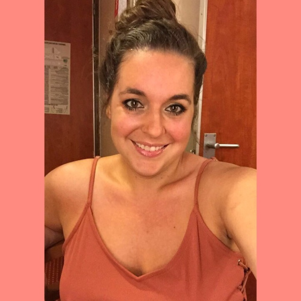 Meet your Posher, Carrie